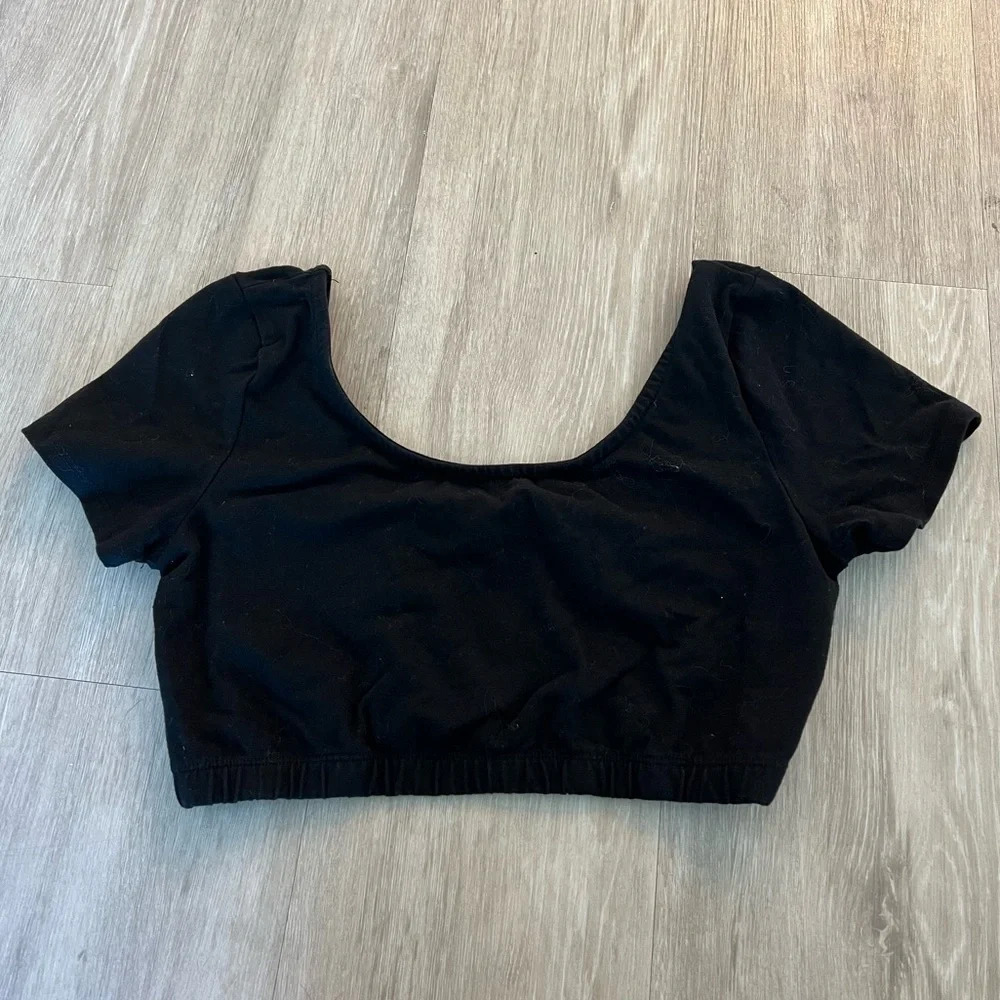 Black Urban Outfitters Cropped T Shirt